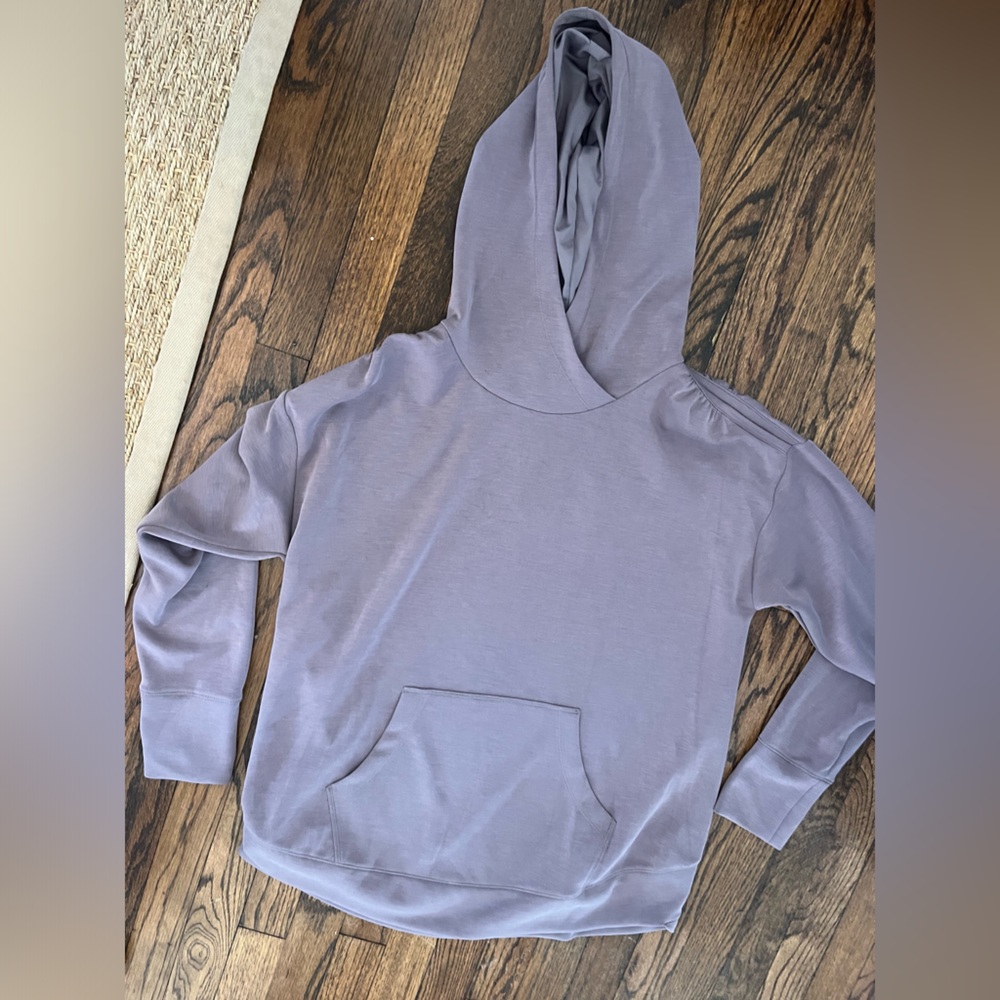 Calia by Carrie Underwood purple sweatshirt!